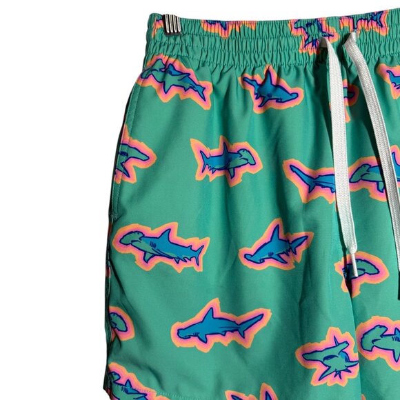 Chubbies Mens Medium Swim Trunks Shark Print Green Adjustable Drawstring 5.5" In - Picture 2 of 5